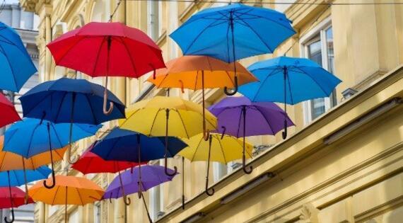 Топ-5 производителей зонтов оптом в Москве: обзор ассортимента и преимуществ