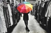 Тренды рынка зонтов оптом: что покупают в Москве и как прогнозировать спрос